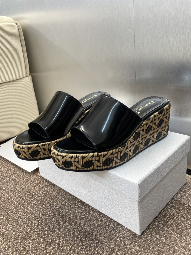 chr1st1an D10r slippers